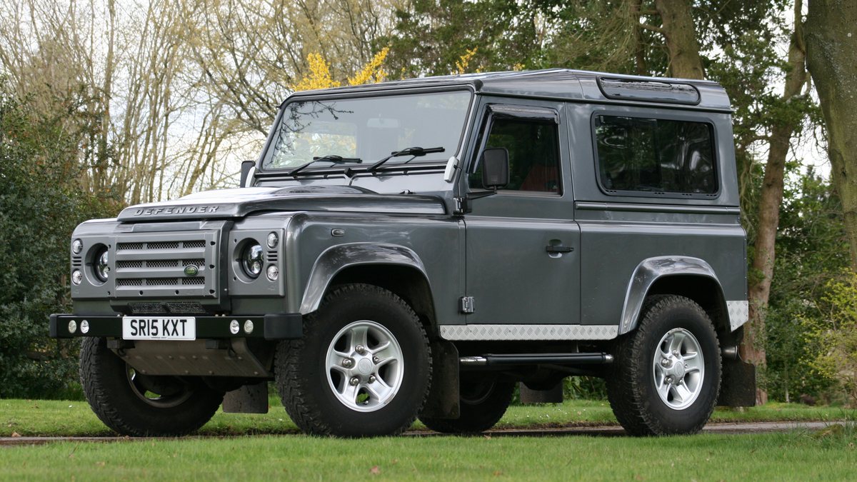 Range Rover Defender Gray 2015 Land Rover Defender Grey Manual, 6 speed Right Hand Drive in ...