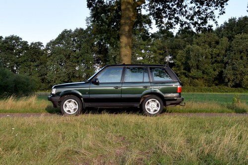2000 Land Rover Range Rover P38 4.6 V8 HSE – Epsom Green