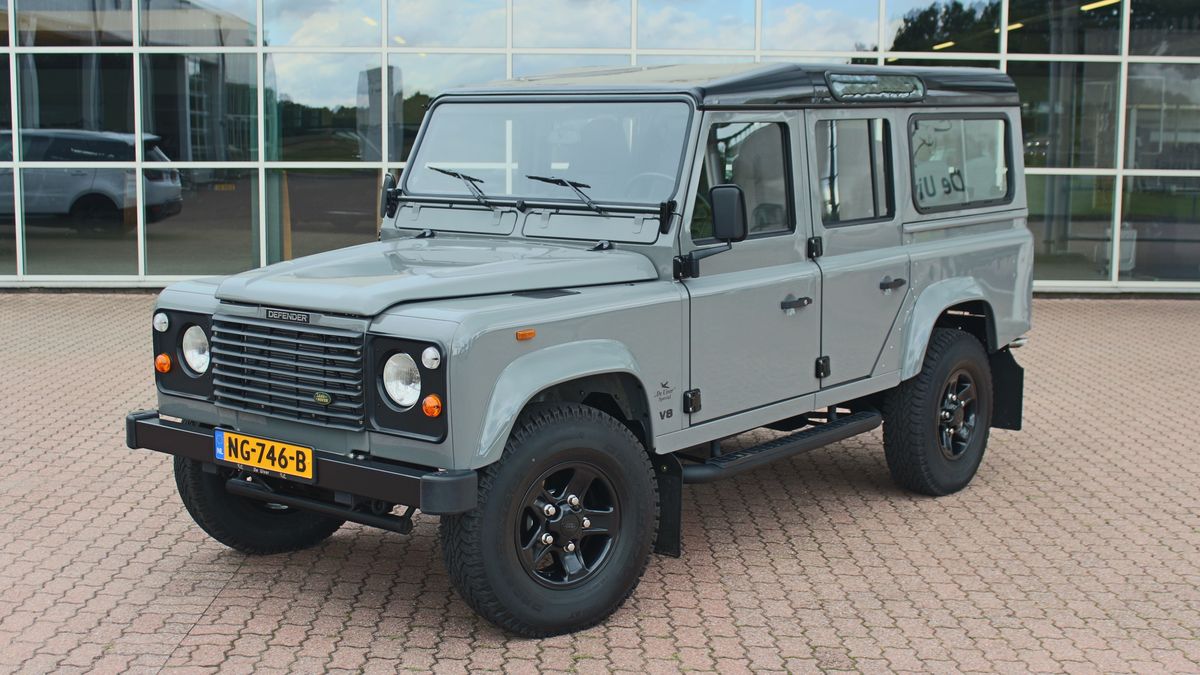 1990 Land Rover Defender Grey Manual, 5 speed Left Hand Drive in ...
