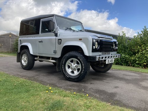 2010 Land Rover Defender 90