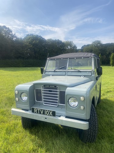 1981 Land Rover 88" - 4 Cyl