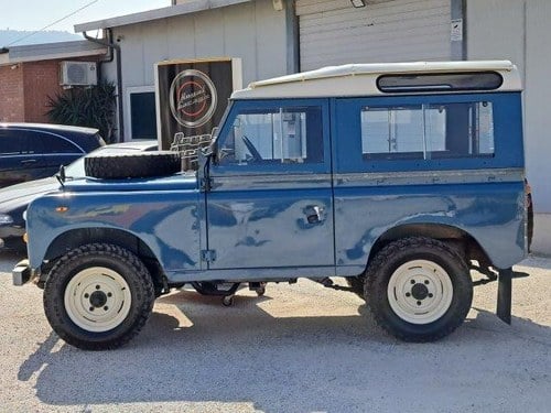 1974 Land Rover Series 3 - 2