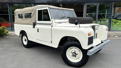 Land Rover Series II | 2 owners from New | Ex NHS