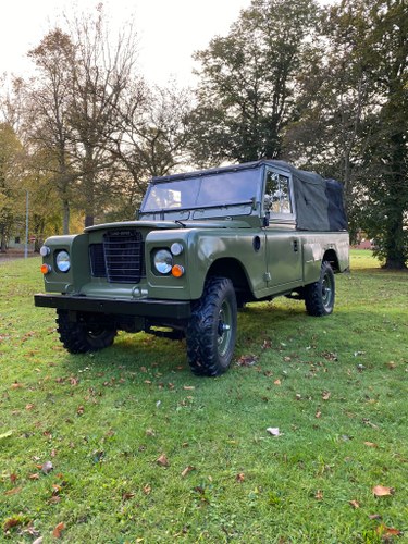 1984 Land Rover 109 Series 3 EX army FFR 2.25