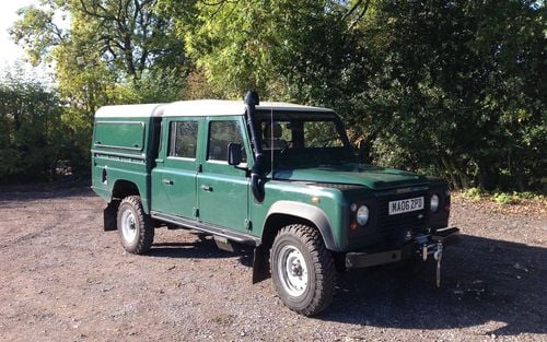 2006 Land Rover Defender 130 Td5 (picture 1 of 12)