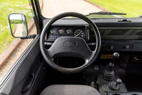1992 Land Rover Defender - 8
