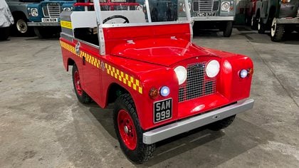 Land Rover® Toylander Fire Engine *ONE OFF* (SAM)