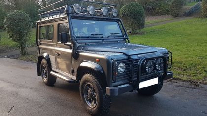 Picture of 2000 Land Rover Defender 90 Td5