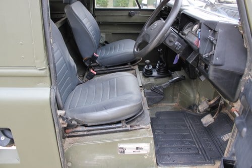 1992 Land Rover Defender - 8
