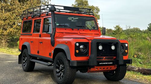 Picture of 2006 Land Rover Defender 2.5 TD5 110 SW G4 Challenge Edition - For Sale