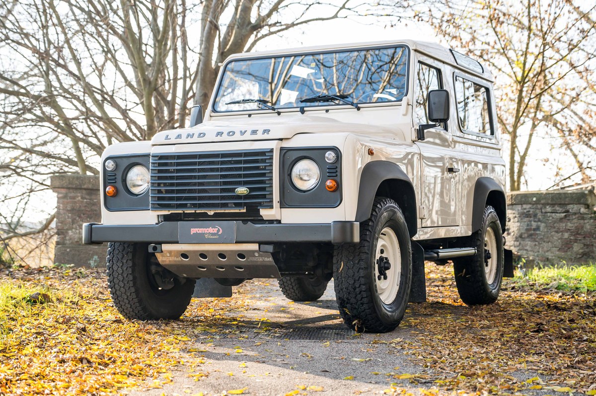 2009 Land Rover Defender in Italy - For Sale | Car & Classic