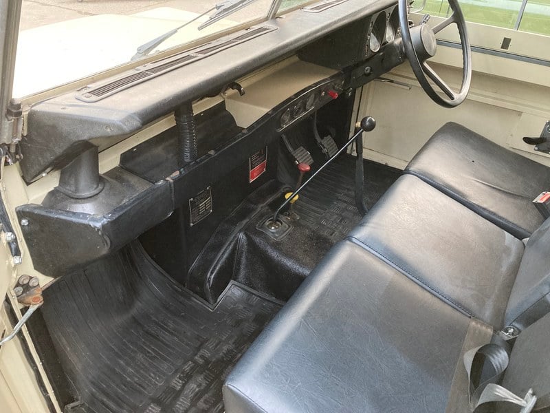 1972 Land Rover Series 3 - 7