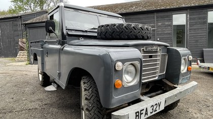 1982 Land Rover 109" - 4 Cyl