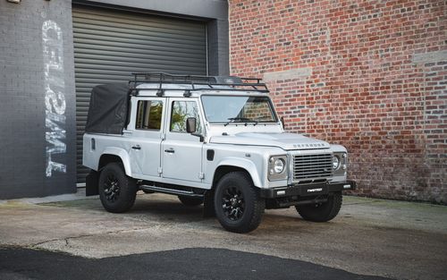 2014 Land Rover Defender 110 Xs Td D/C (picture 1 of 37)