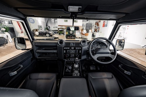 2015 Land Rover Defender - 8