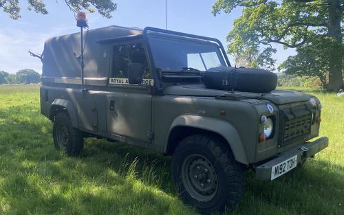 Land Rover Defender TDI 300 (picture 1 of 28)