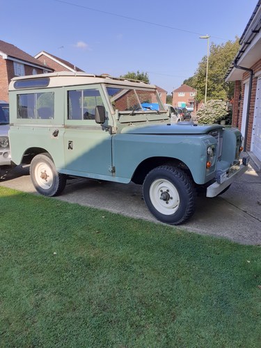 1978 Land Rover 88" - 4 Cyl