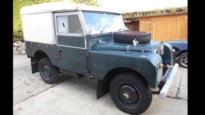 Land Rover Series 1, Barn find, Undergoing restoration
