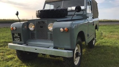 1966 Land Rover Series II (reduced)