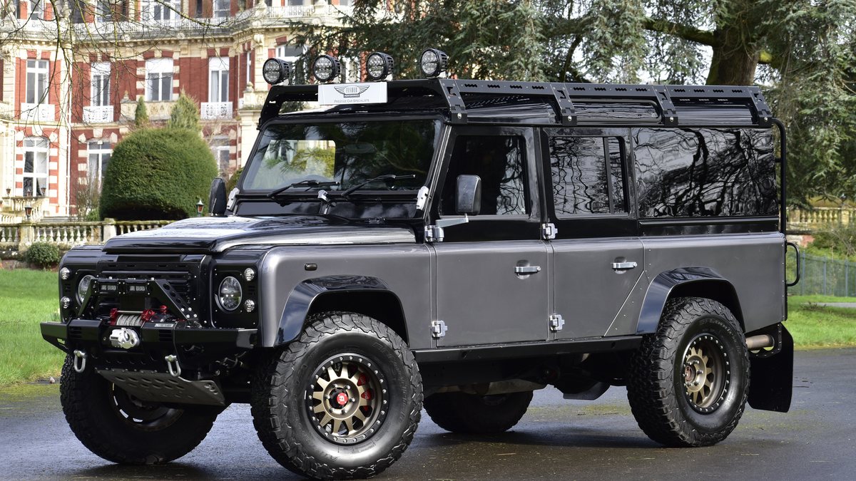 Range Rover Defender Gray 2010 Land Rover Defender Grey Automatic, 6 speed Right Hand Drive in ...