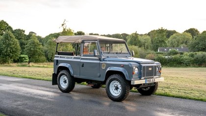 2004Land Rover 90 Bespoke and Restored. Upholstery by Lucari