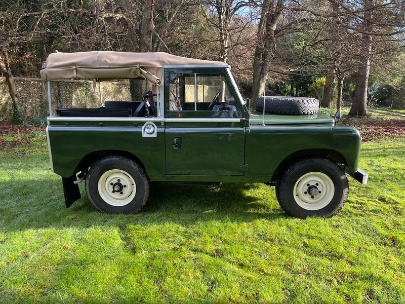 1976 Land Rover Series 3 - 7