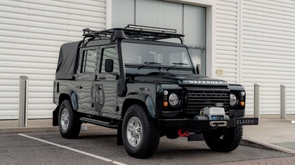 Land Rover Defender 110 Double-Cab Pick Up