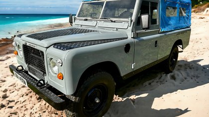 excellent 1981 land rover series III 109 'stage 1' V8 29000m
