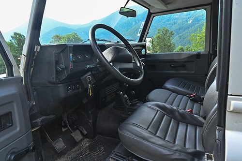 2000 Land Rover DEFENDER 90 - 9