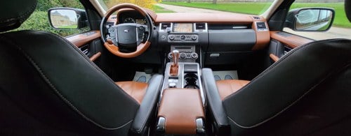 2010 Land Rover Range Rover - 8