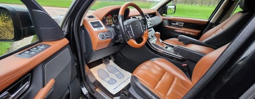 2010 Land Rover Range Rover - 9