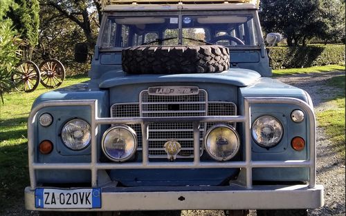 1975 Land Rover 109 (picture 1 of 1)