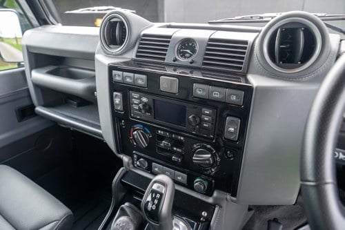 2019 Land Rover Defender - 9