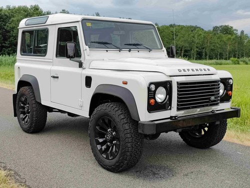 2008 LHD Defender 90 Stationwagon , only 26700 KM and AC VERKOCHT