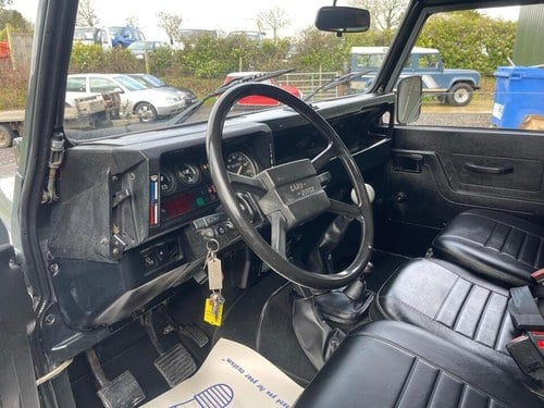 1986 Land Rover Defender - 5