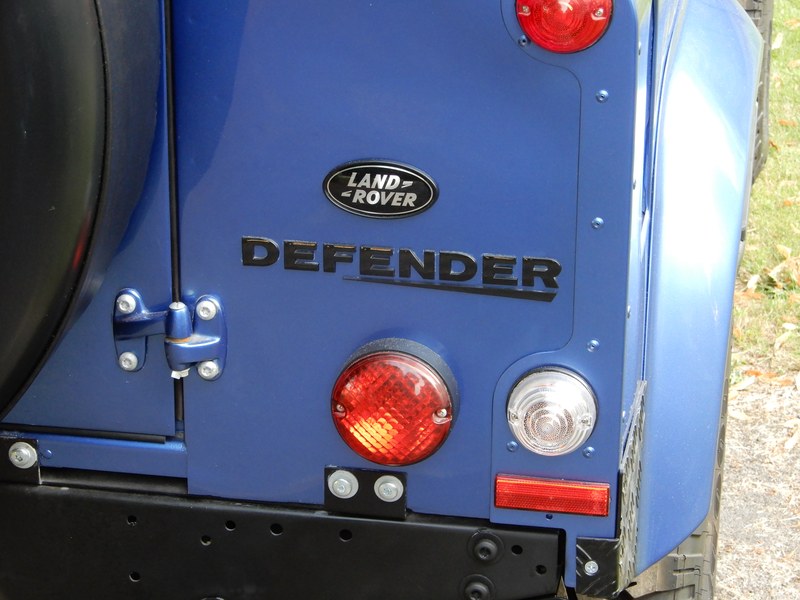 2002 Land Rover Defender - 7