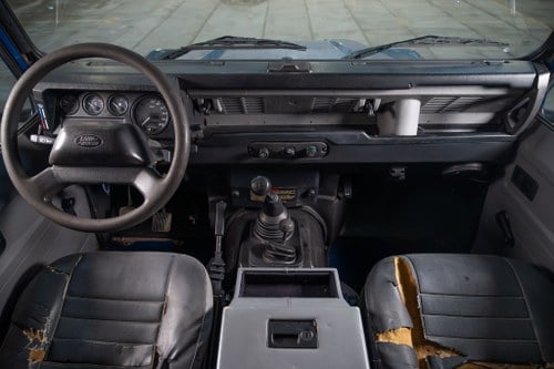 1998 Land Rover Defender - 8