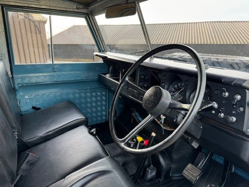 1983 Land Rover Series 3 - 6