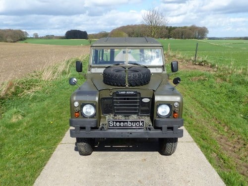 1975 Land Rover Series 3 - 2