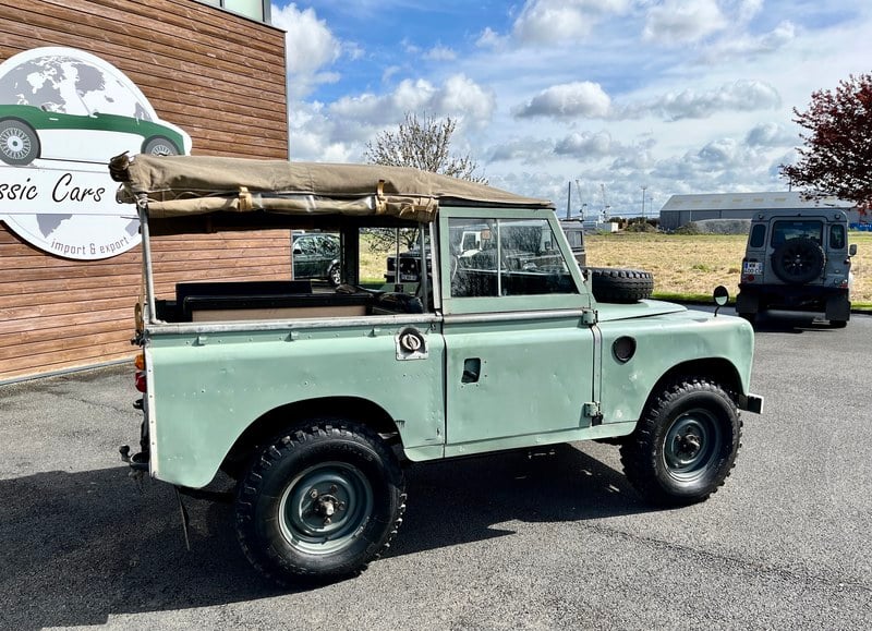 1974 Land Rover Series 3 - 4