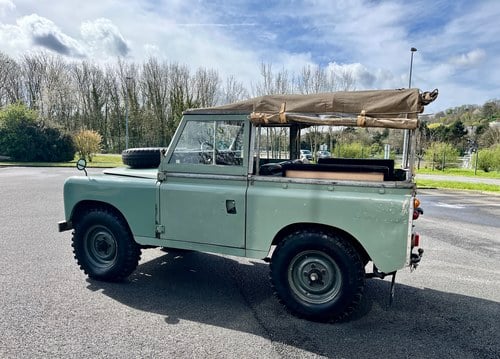 1974 Land Rover Series 3 - 8