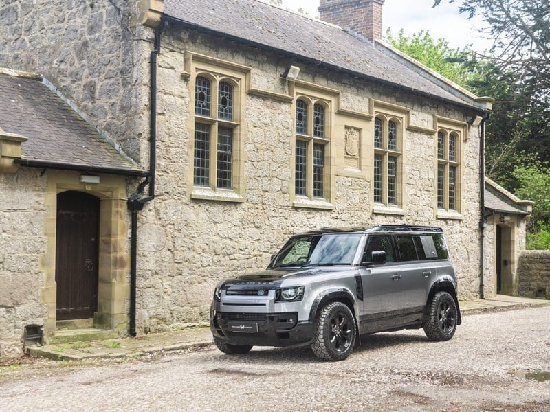 Land Rover Defender 110 3.0 D300 MHEV HSE Auto Only 12,800 M