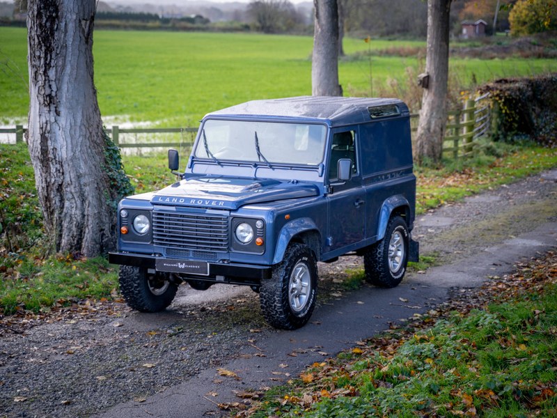 Land Rover Defender 90 2.4TDi County Hard Top 1 Owner