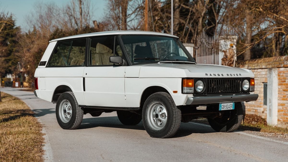 1990 Land Rover Range Rover Vit manuell, 5 växlar Vänsterstyrd i Silea ...