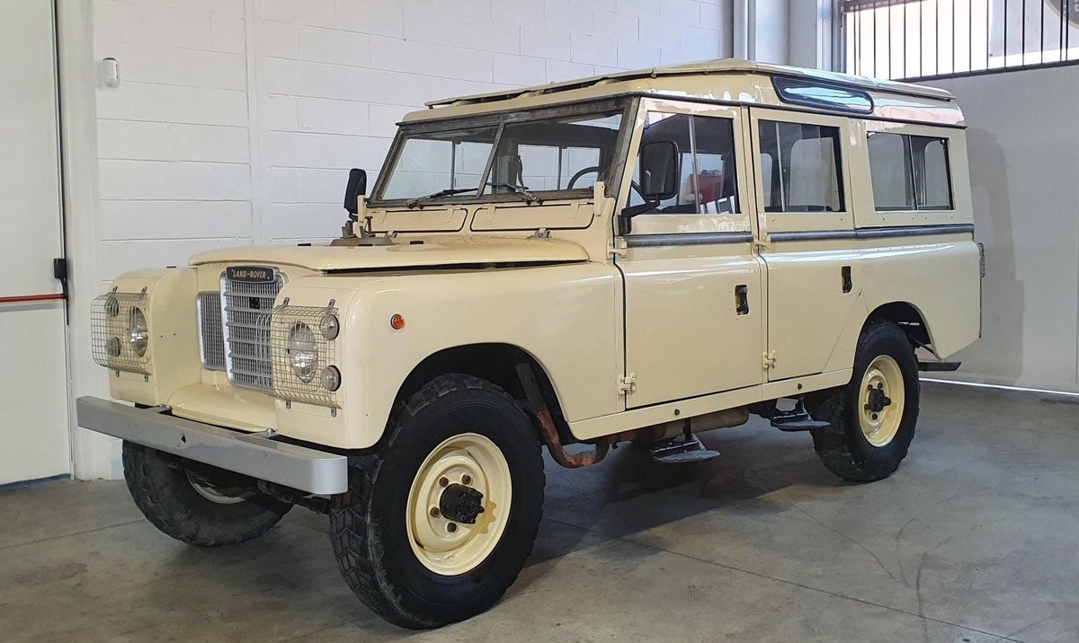 1971 Land Rover Series 2a Beige Manual, 4 speed Left Hand Drive in ...