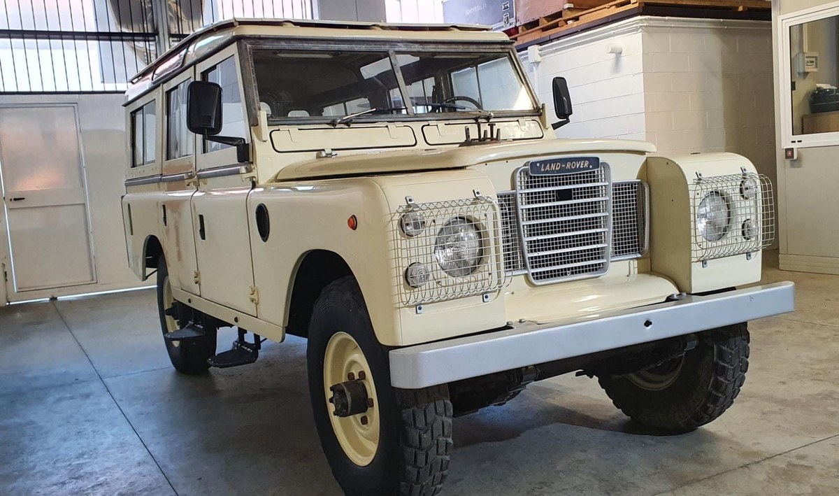 1971 Land Rover Series 2a Beige Manual, 4 speed Left Hand Drive in ...