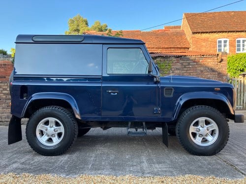 2012 Land Rover Defender 90 2.2Tdci (low mileage) VENDUTO