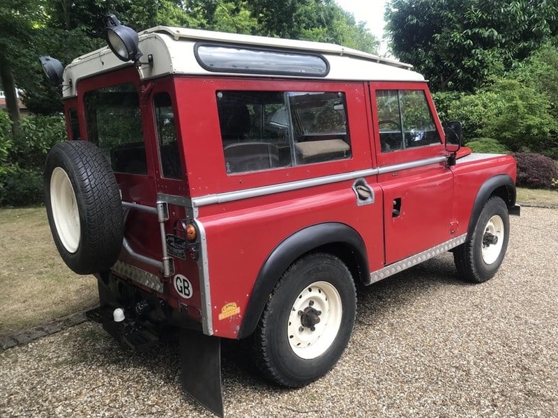 1972 Land Rover Series 3 - 2 1972 Land Rover Series 3 - 2