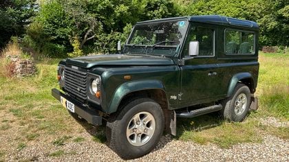 2000 Land Rover Defender 90 TD5 County Station Wagon