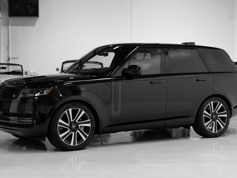 2023 LAND ROVER RANGE ROVER P530 SE SUV (ONLY 12,505 MILES!)